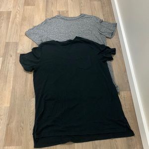 2 Mens large tshirts